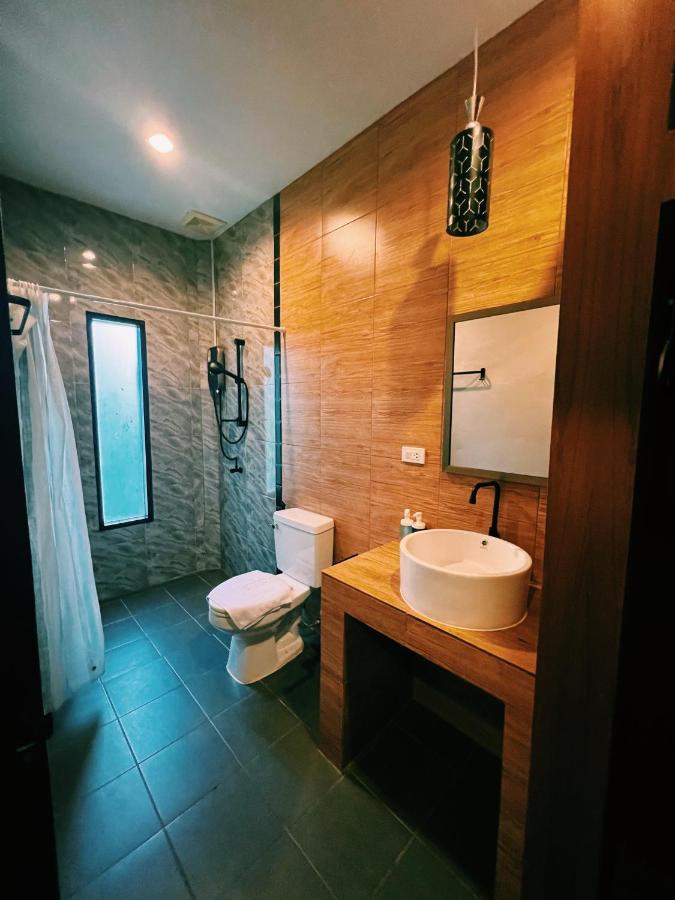 Vivi Hotel Resort Phuket Екстериор снимка