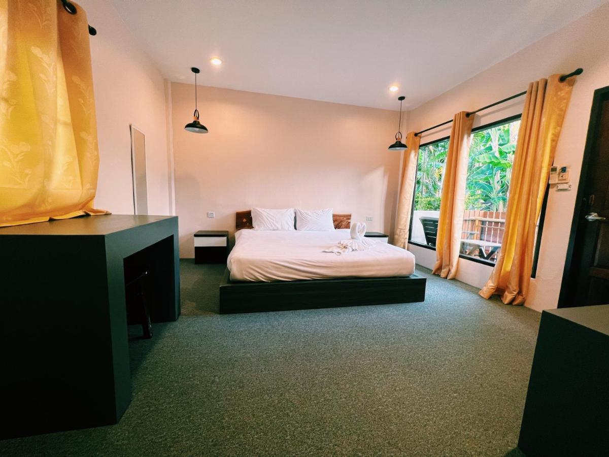 Vivi Hotel Resort Phuket Екстериор снимка